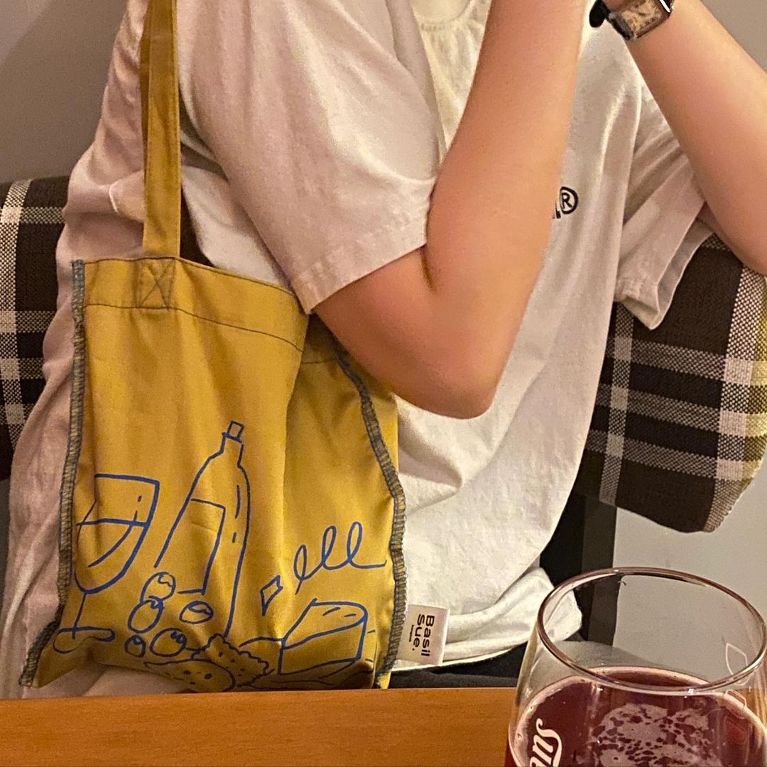 Ba Sue Tote Bag